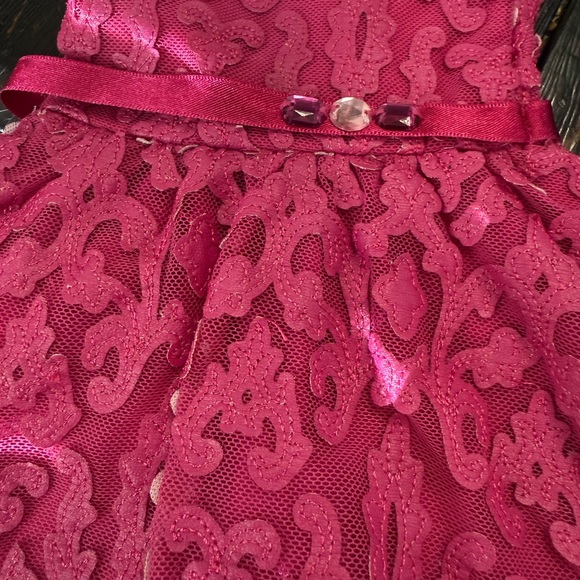 American Girl Doll Clothing Lot- Dresses, Outfits, Rollerblades, Top, Skirt - Picture 4 of 11